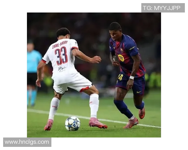 拉什福德在诺坎普的首秀背后展现的努力与曼联巴萨的华丽转身