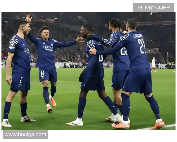 巴黎圣日耳曼迎战亚眠球队争夺法甲联赛重要积分之战